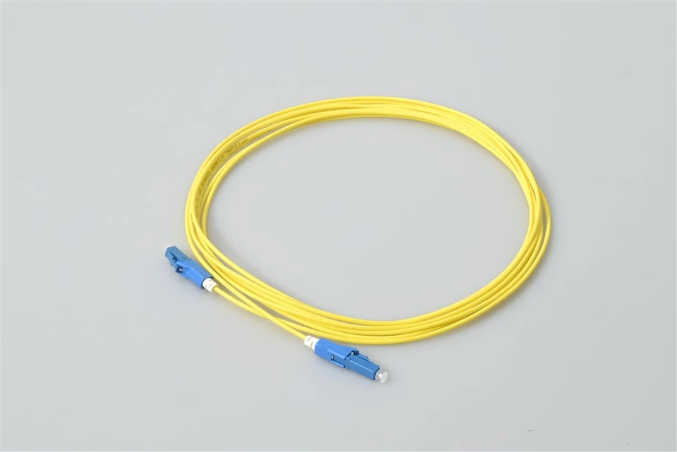 光ファイバーパッチコードLC UPCシンプレックス